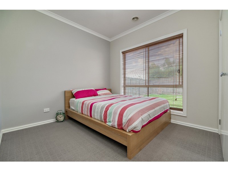 22 Mandalong Crescent, Doreen VIC 3754