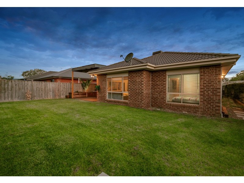 22 Mandalong Crescent, Doreen VIC 3754