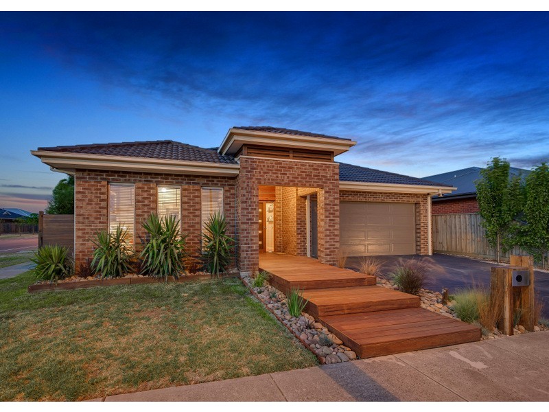 22 Mandalong Crescent, Doreen VIC 3754