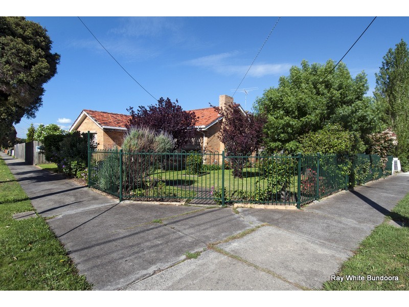 52 Strathmerton Street, Reservoir VIC 3073