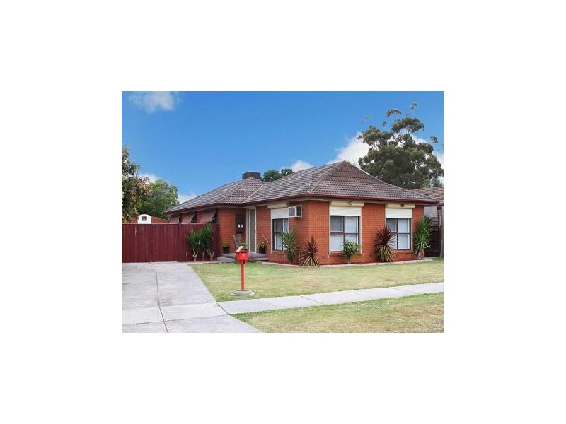 81 Buckmaster Drive, Mill Park VIC 3082