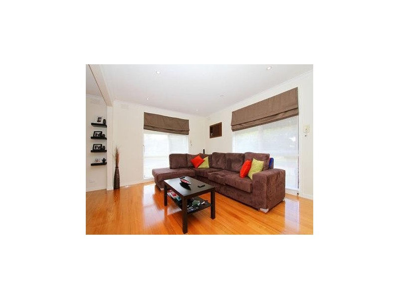 81 Buckmaster Drive, Mill Park VIC 3082
