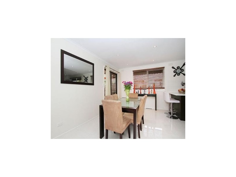 81 Buckmaster Drive, Mill Park VIC 3082