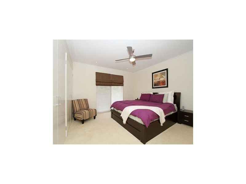 81 Buckmaster Drive, Mill Park VIC 3082
