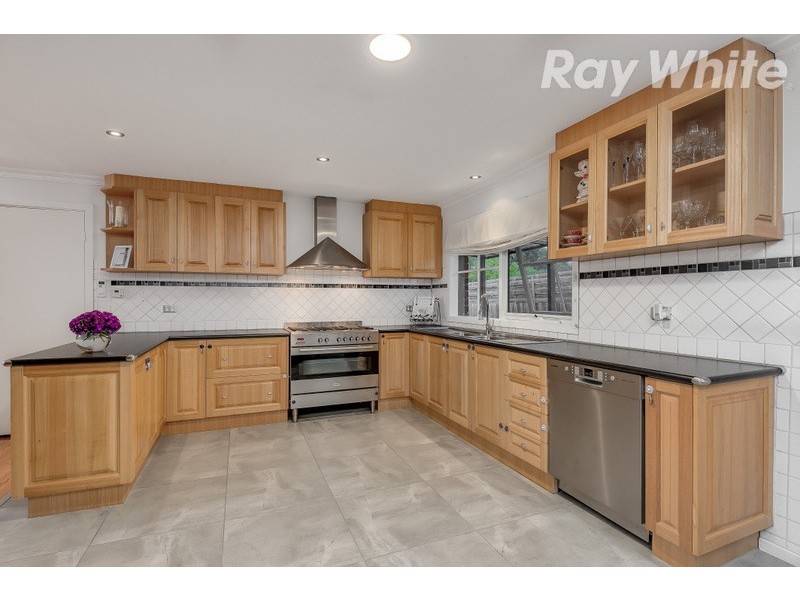 5 Mozart Court, Bundoora VIC 3083