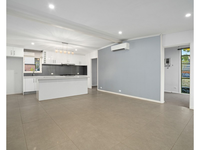 19 Scott Grove, Kingsbury VIC 3083