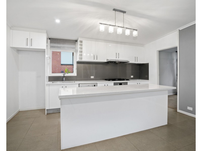 19 Scott Grove, Kingsbury VIC 3083