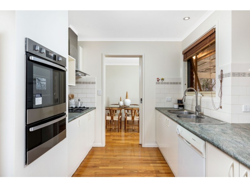 8 Japonica Street, Bundoora VIC 3083