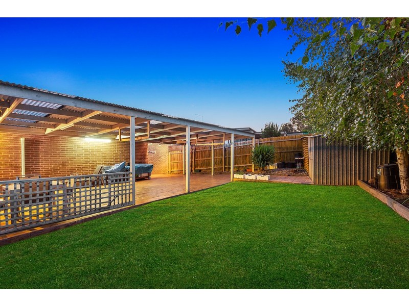 124 Holt Parade, Bundoora VIC 3083
