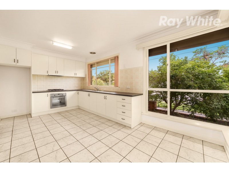 2 Green Avenue, Kingsbury VIC 3083