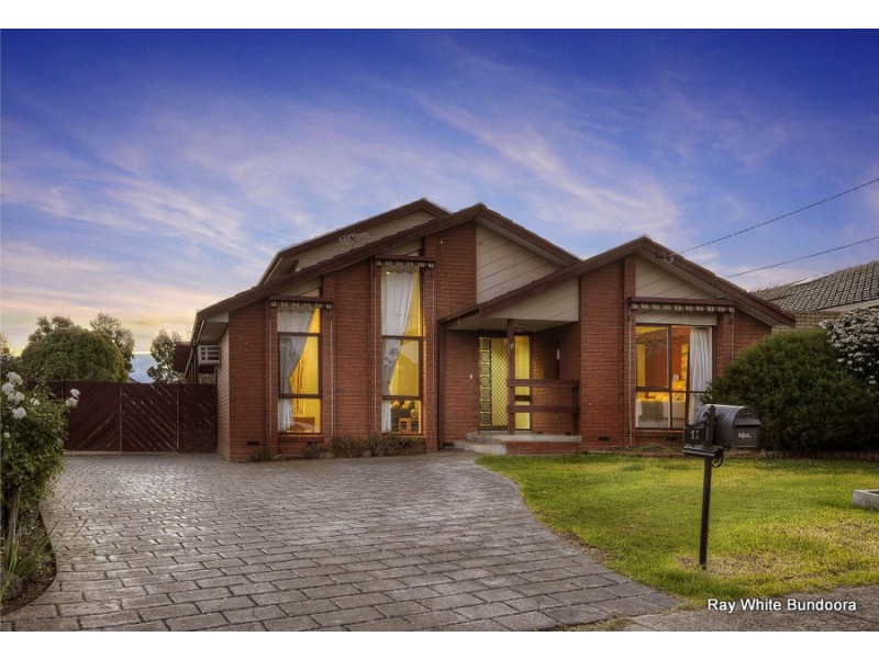 11 Merryn Close, Bundoora VIC 3083