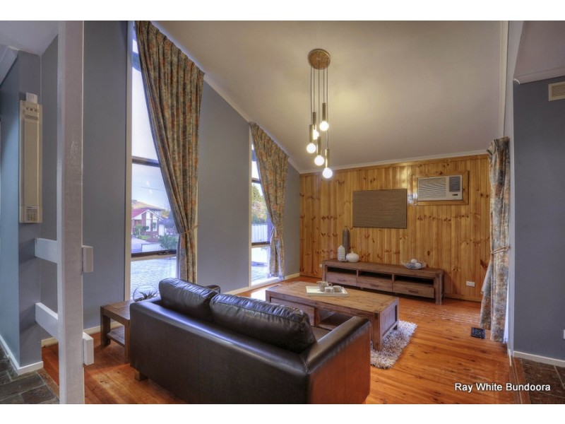 11 Merryn Close, Bundoora VIC 3083