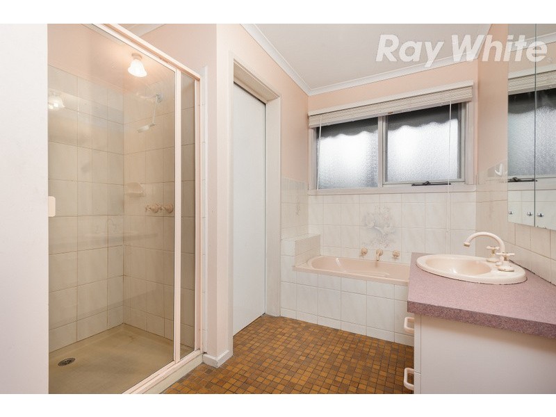 48 Cabernet Crescent, Bundoora VIC 3083