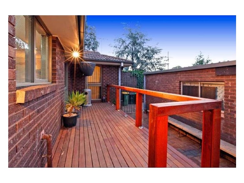 30 Chaucer Crescent, Bundoora VIC 3083