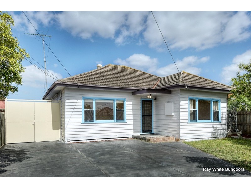 39 Clunes Street, Kingsbury VIC 3083