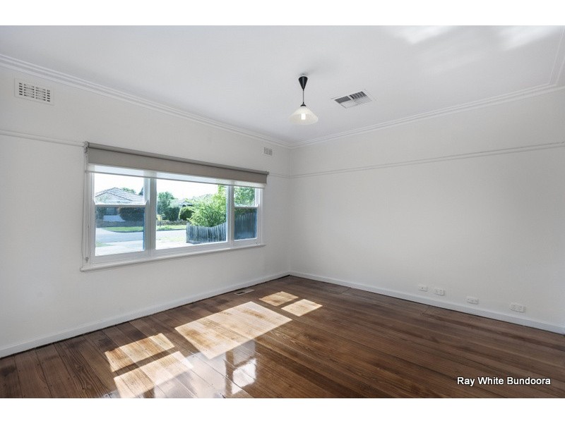 39 Clunes Street, Kingsbury VIC 3083