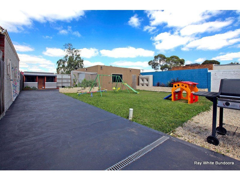39 Clunes Street, Kingsbury VIC 3083