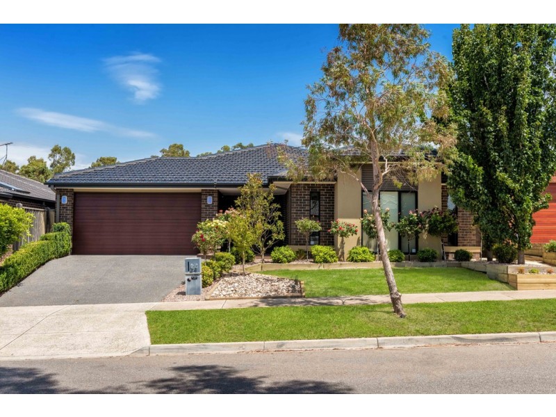 24 Cairn Drive, South Morang VIC 3752
