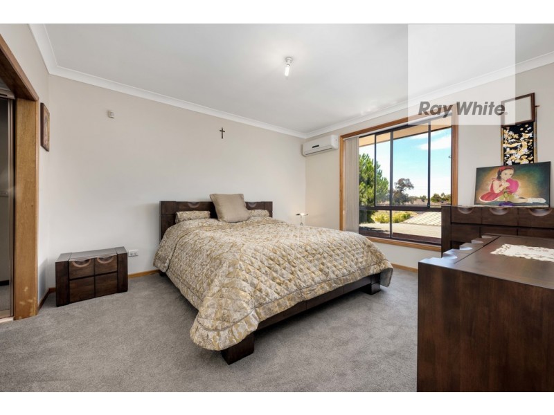 3 Dorrington Court, Mill Park VIC 3082