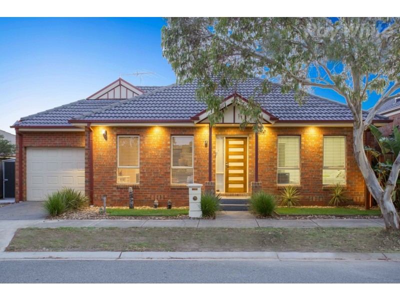 2 Aristocrat Terrace, South Morang VIC 3752