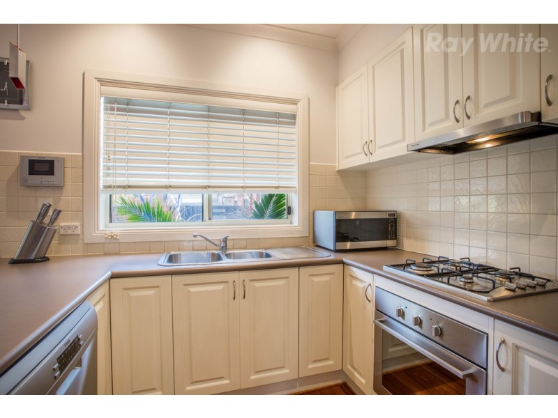 2 Aristocrat Terrace, South Morang VIC 3752