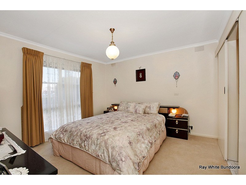 90 Dunne Street, Kingsbury VIC 3083