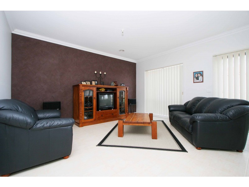 31 Tennyson Circuit, Mill Park VIC 3082