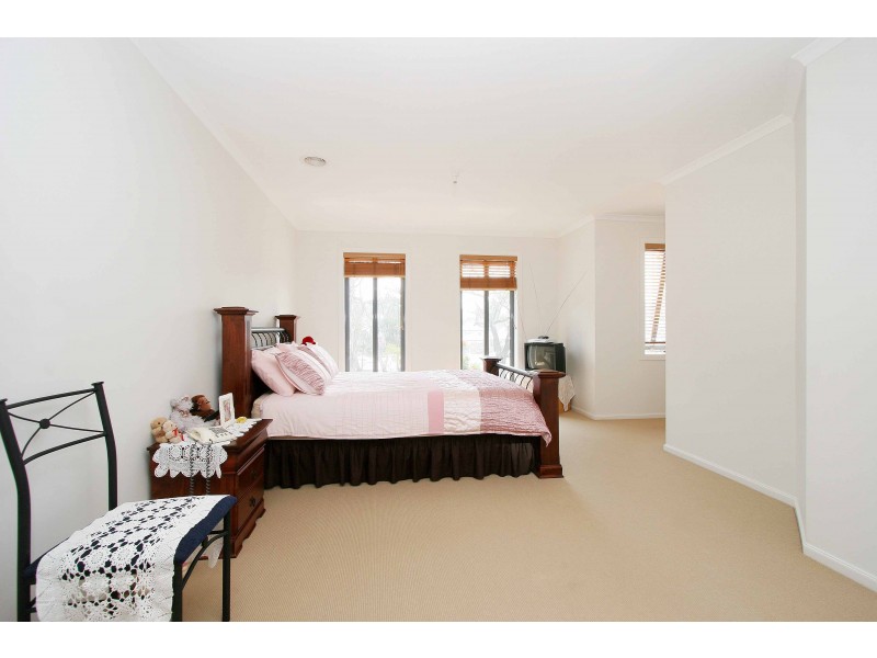 31 Tennyson Circuit, Mill Park VIC 3082