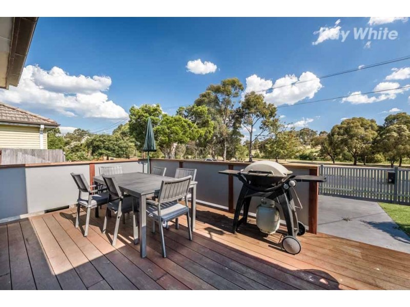1/128 Scott Grove, Kingsbury VIC 3083