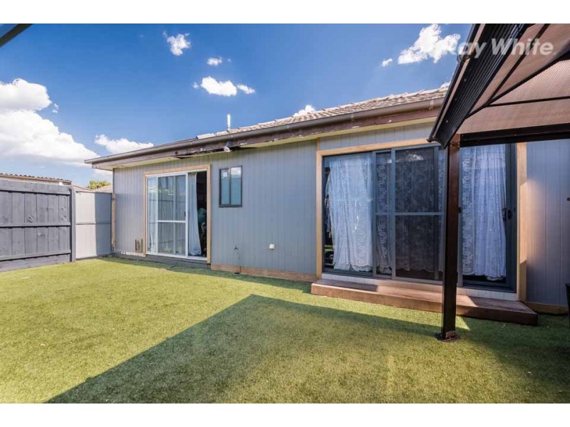 1/128 Scott Grove, Kingsbury VIC 3083