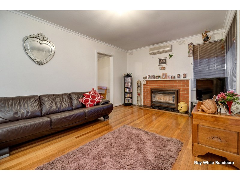 29 Glenn Crescent, Bundoora VIC 3083