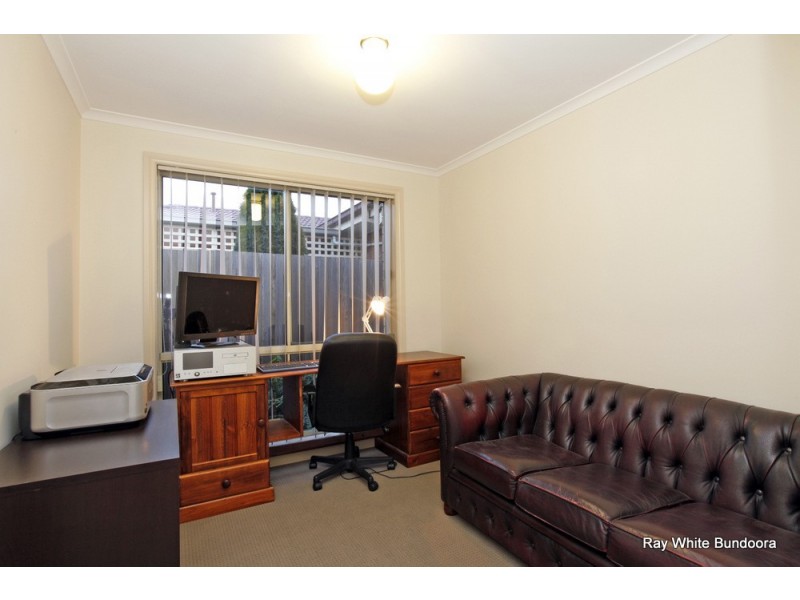 15 Bentley Way, Mill Park VIC 3082