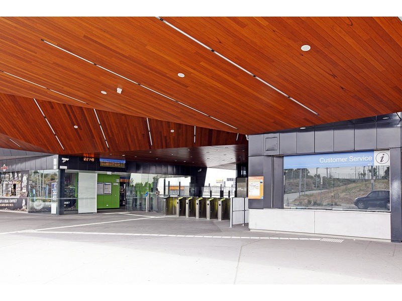 8 Highpoint Drive, South Morang VIC 3752