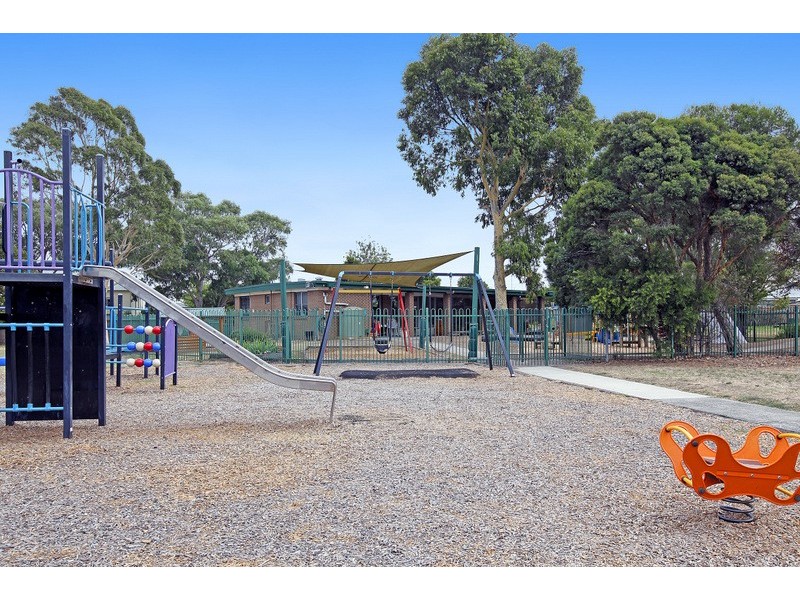 8 Highpoint Drive, South Morang VIC 3752
