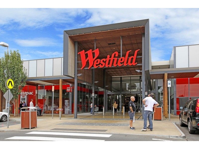 33 McGlynn Avenue, South Morang VIC 3752