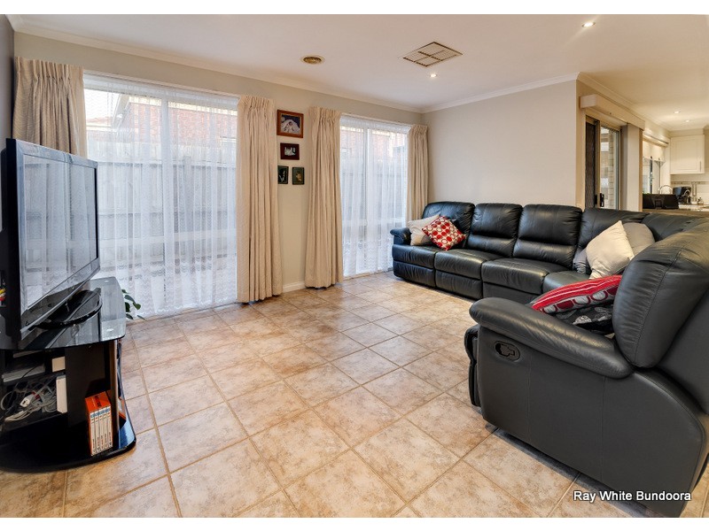 82 Josef Avenue, Bundoora VIC 3083