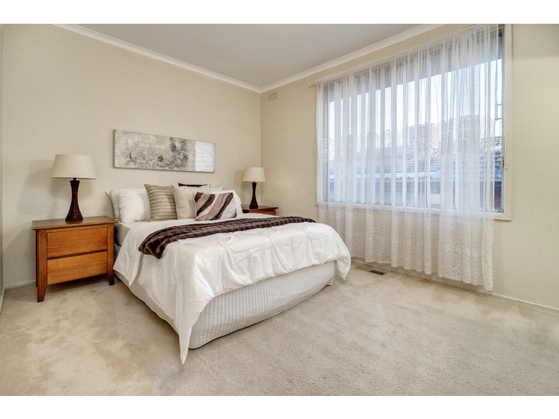 8 Athol Avenue, Bundoora VIC 3083