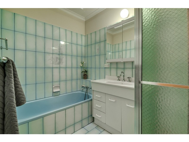 8 Athol Avenue, Bundoora VIC 3083