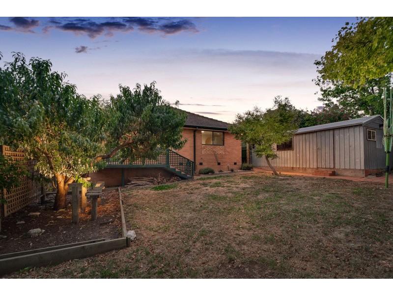 8 Athol Avenue, Bundoora VIC 3083