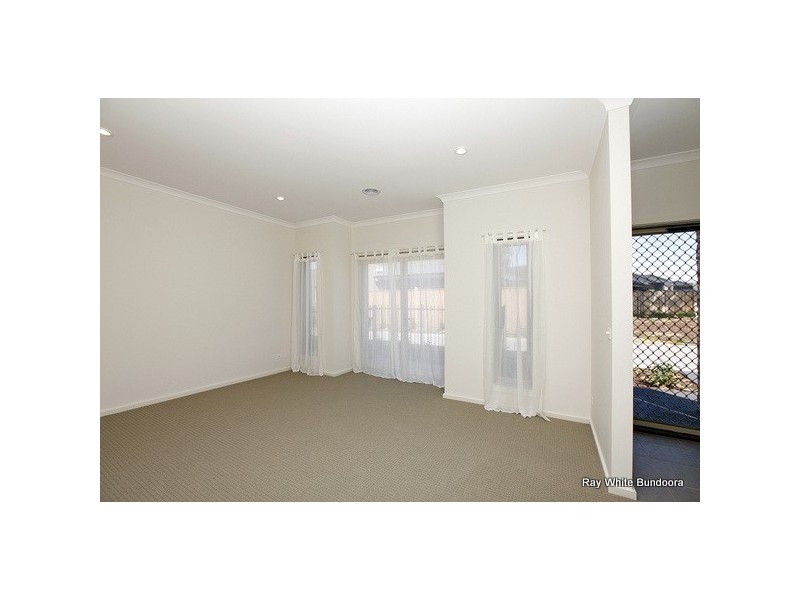 2/9 Hickling Drive, Mernda VIC 3754