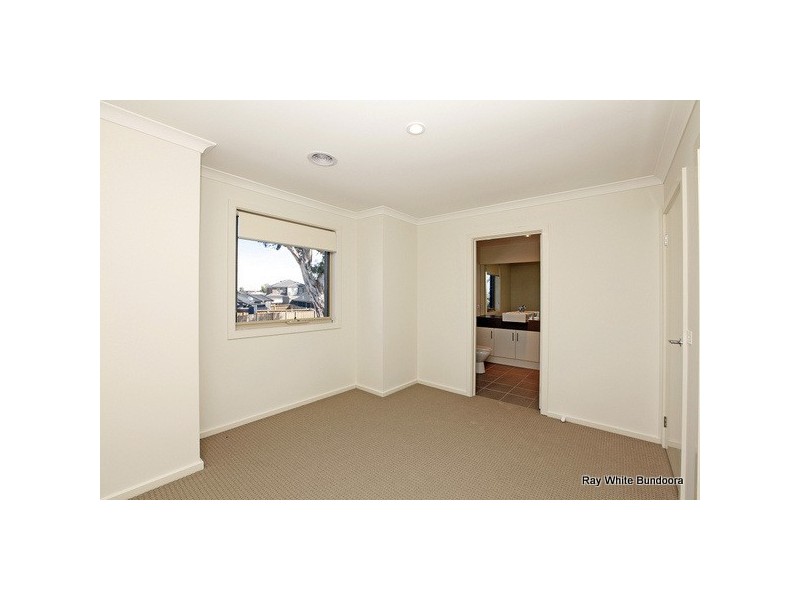 2/9 Hickling Drive, Mernda VIC 3754