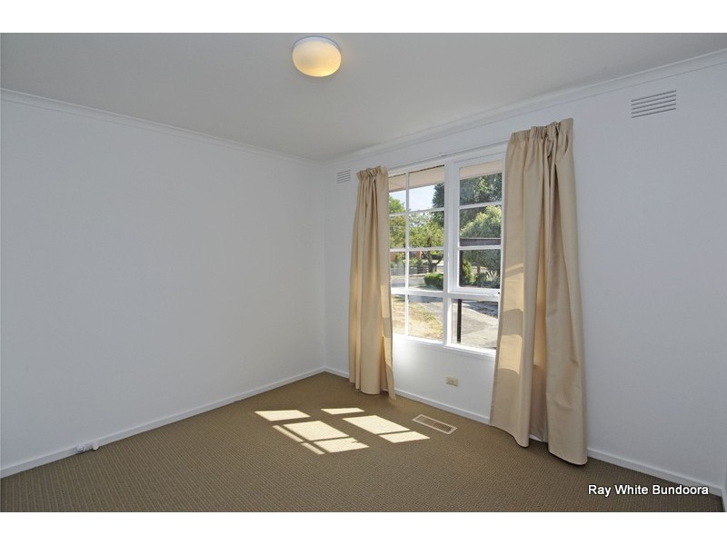 4 Glenn Crescent, Bundoora VIC 3083