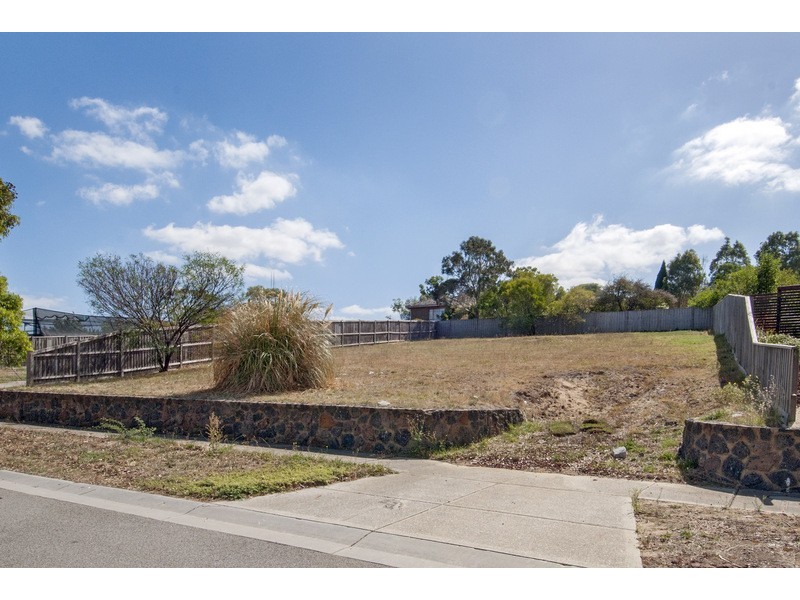 5 Skyline Drive, South Morang VIC 3752