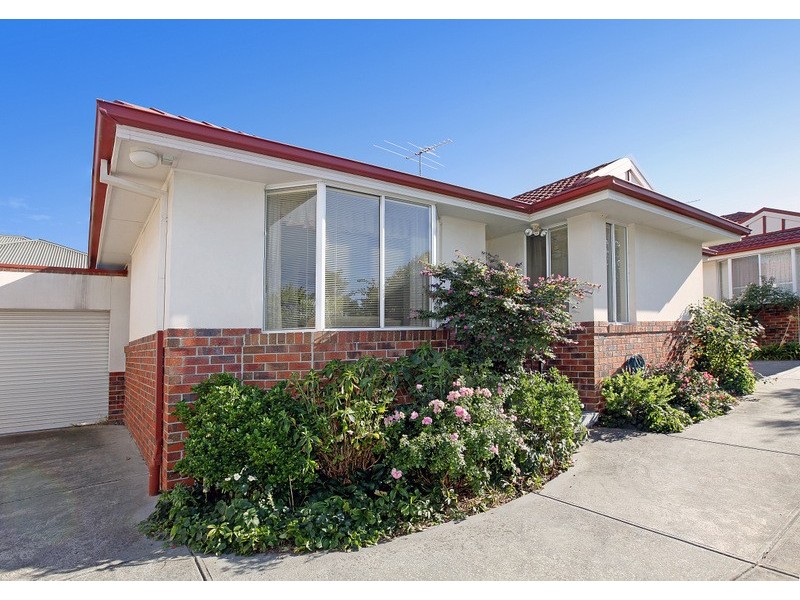 2/8 Herbert Street, Watsonia VIC 3087