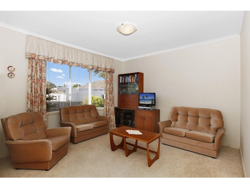 2/8 Herbert Street, Watsonia VIC 3087