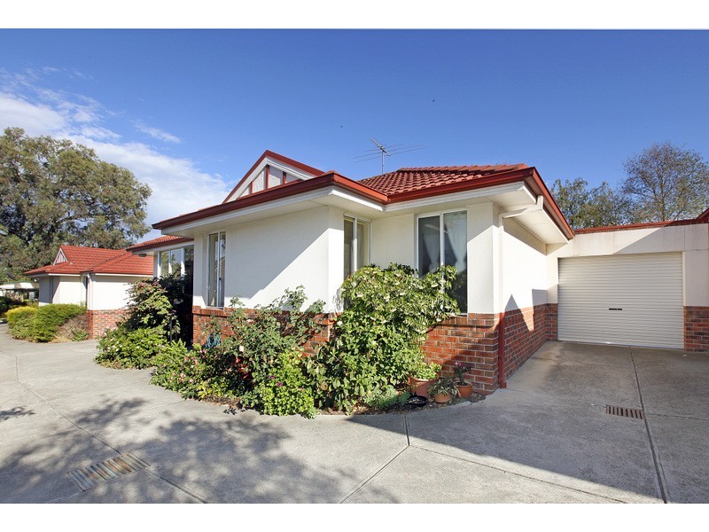 2/8 Herbert Street, Watsonia VIC 3087