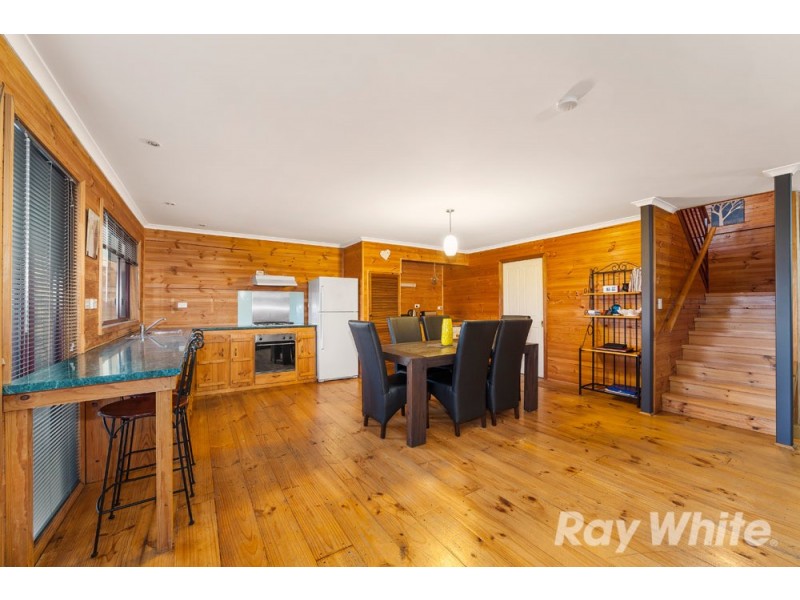 21 Neilsen Crescent, Bundoora VIC 3083