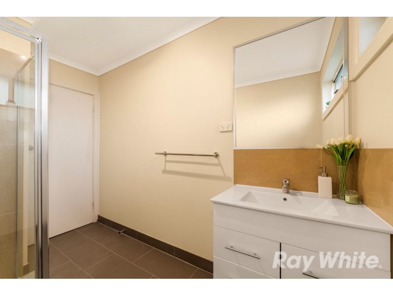 21 Neilsen Crescent, Bundoora VIC 3083