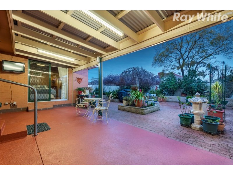 111 The Fairway, Kingsbury VIC 3083