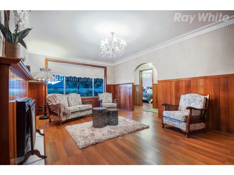 111 The Fairway, Kingsbury VIC 3083